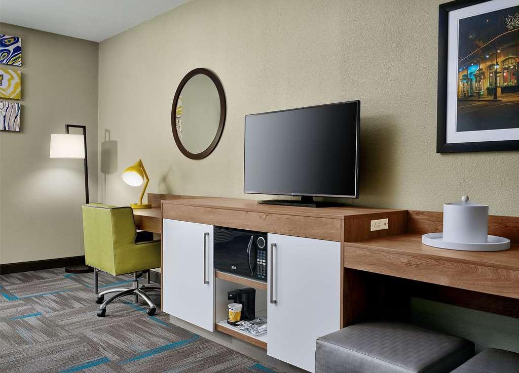 Hampton Inn Covington Va Номер фото