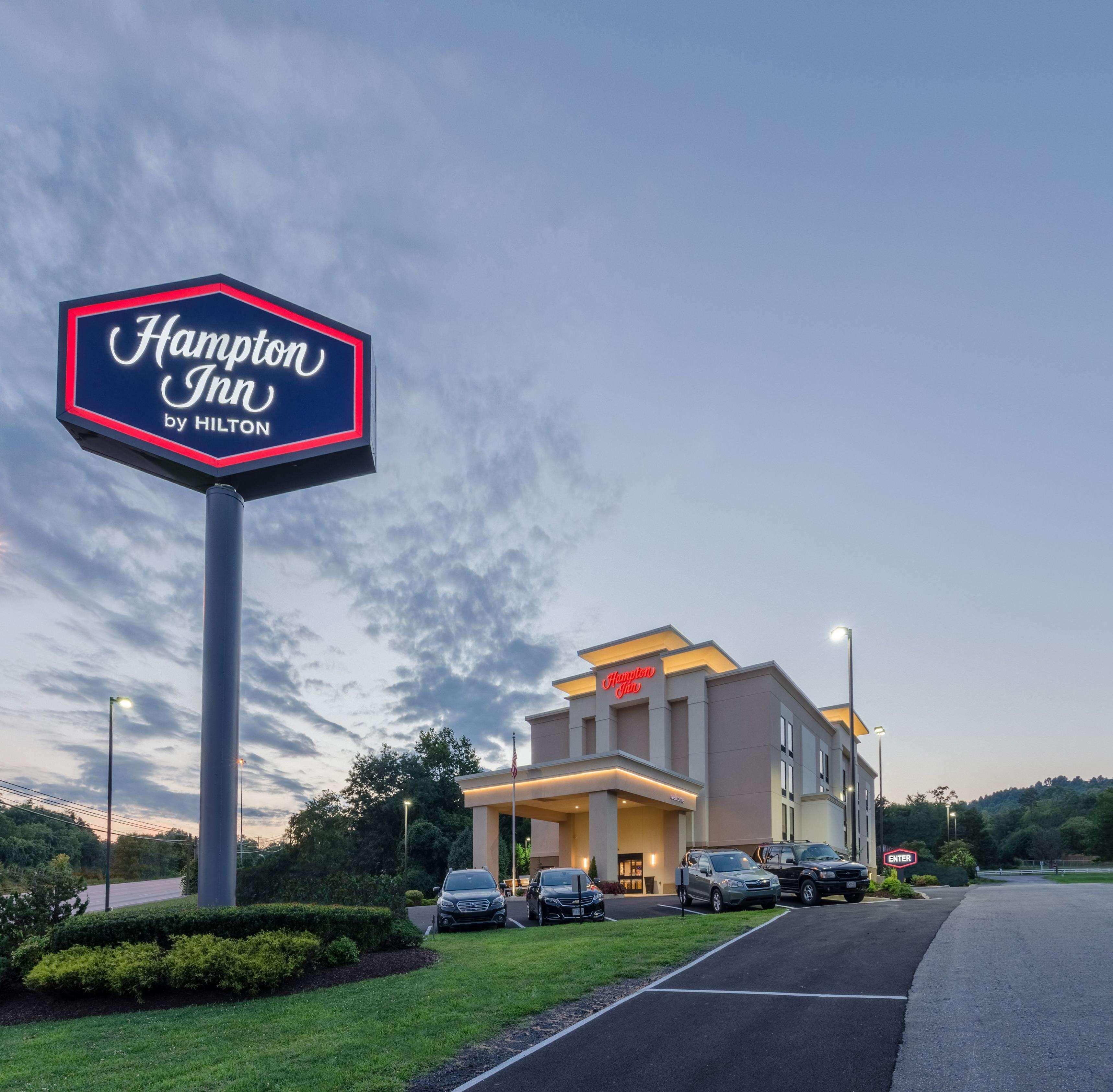Hampton Inn Covington Va Экстерьер фото