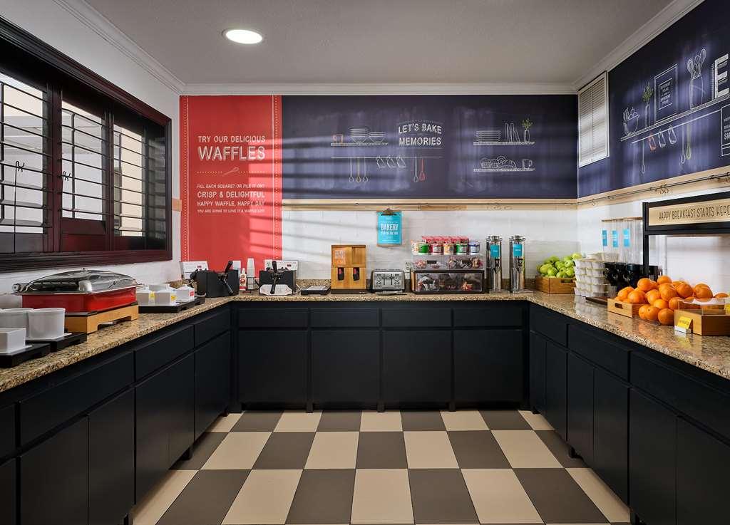 Hampton Inn Covington Va Экстерьер фото