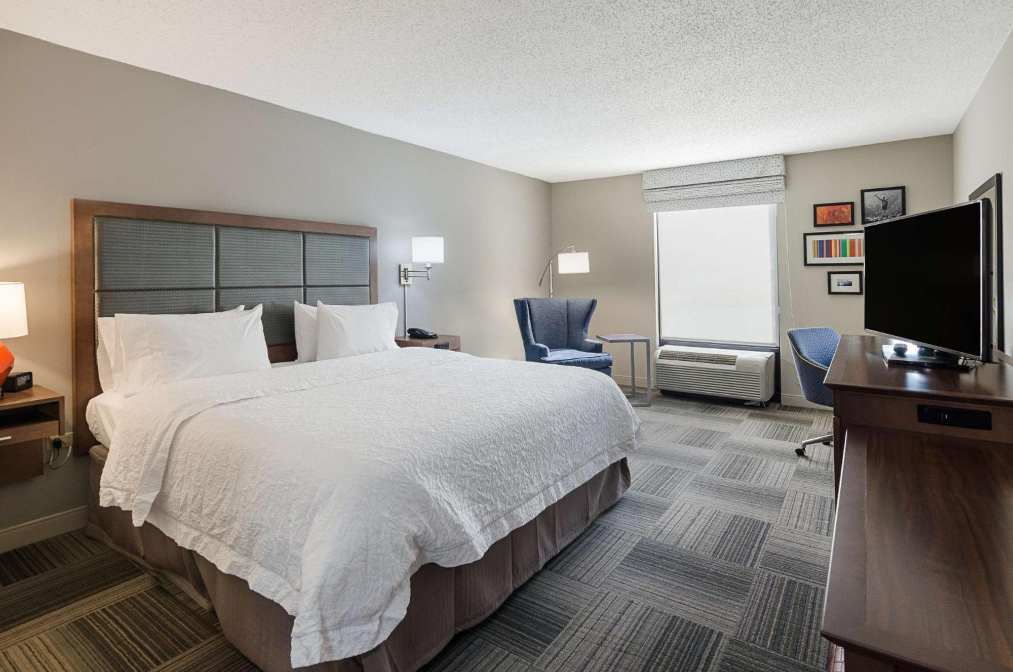 Hampton Inn Covington Va Экстерьер фото