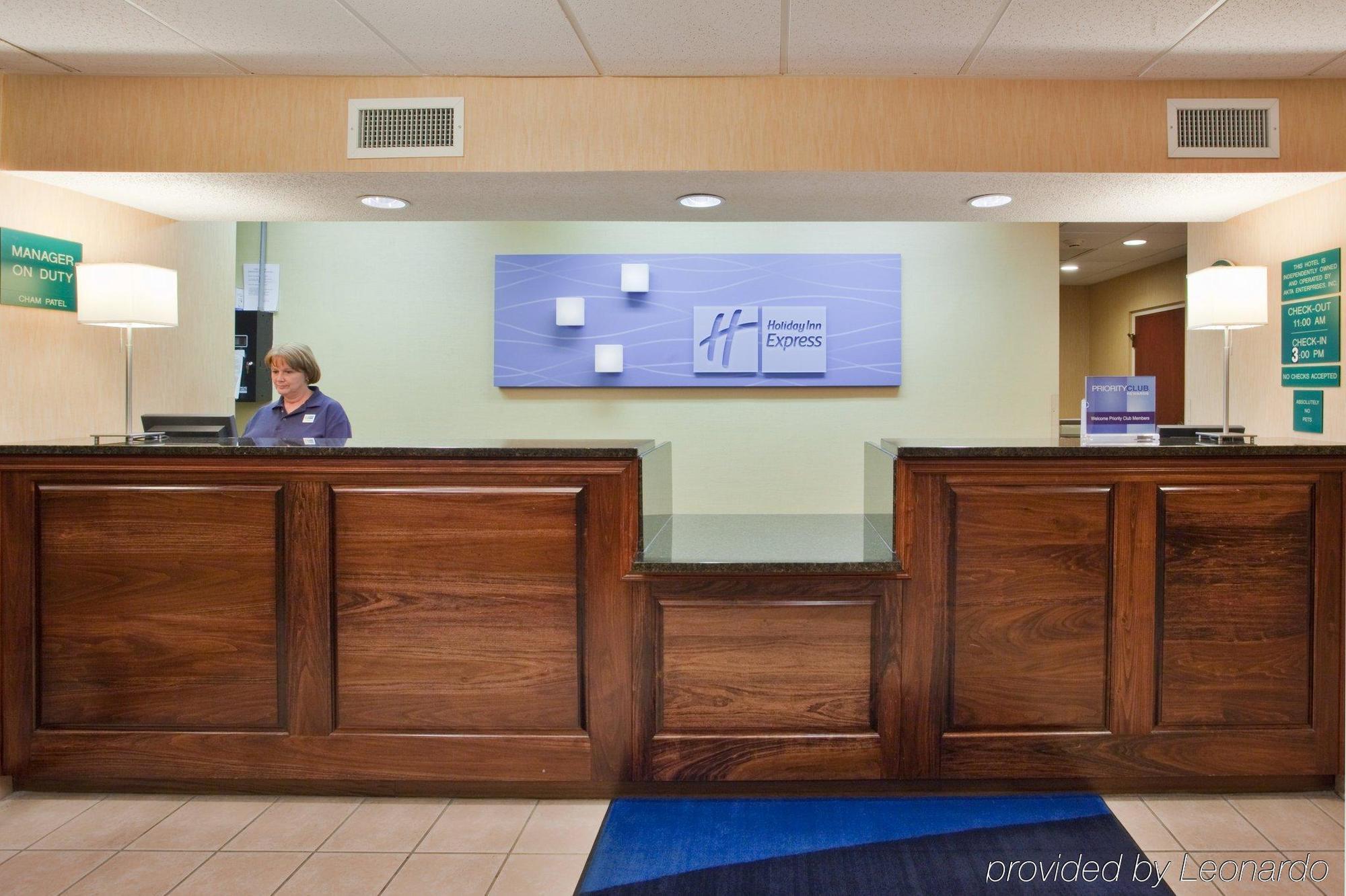 Hampton Inn Covington Va Интерьер фото