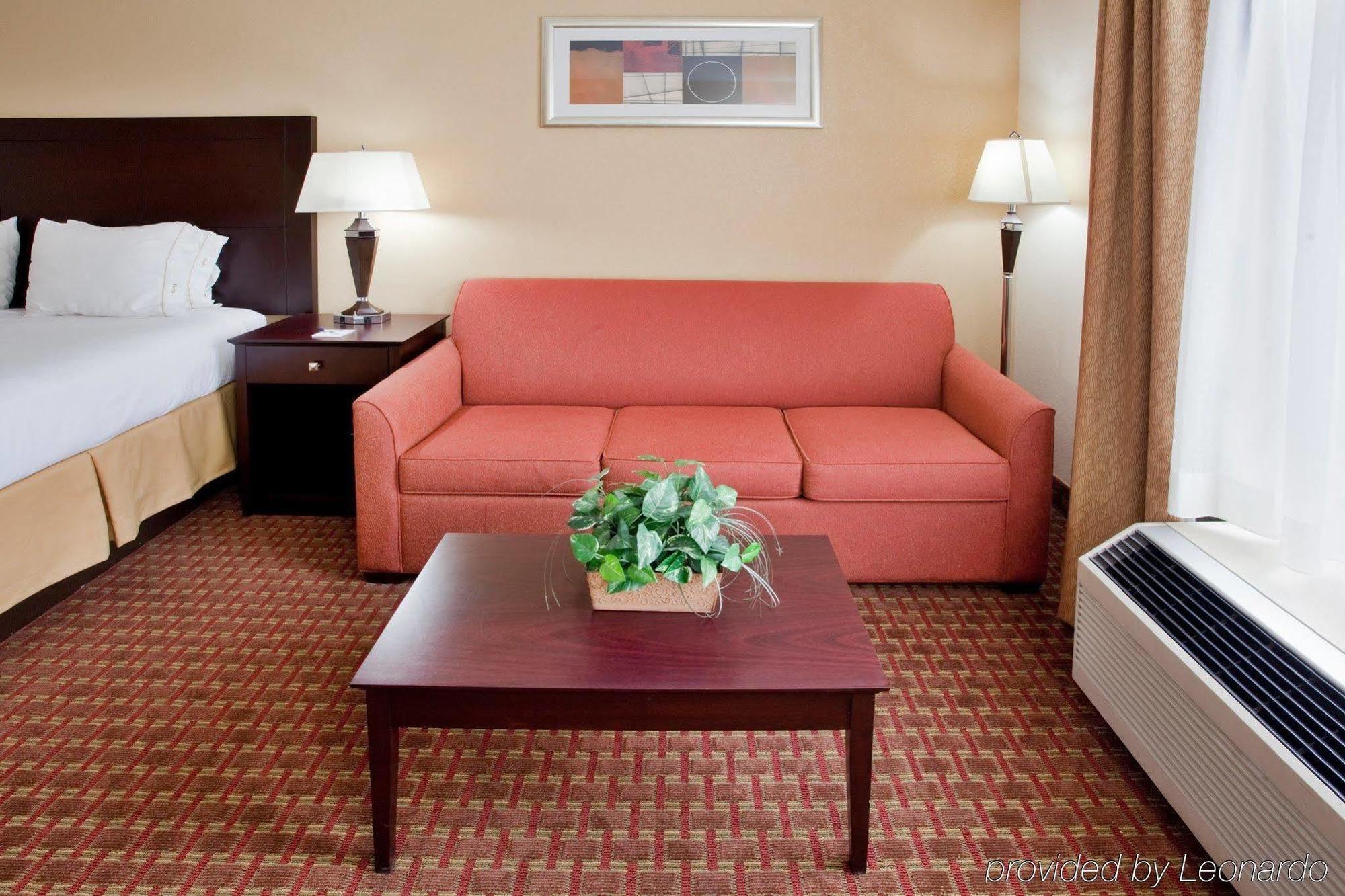Hampton Inn Covington Va Номер фото